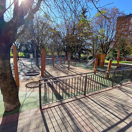 Apartamento Piso Deluxe Centro Cerca Del Bec Barakaldo Exterior foto